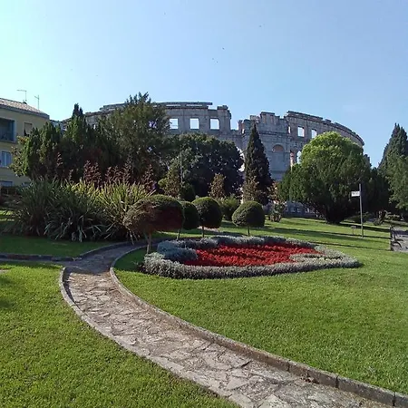 Soba Arena Gostinjska kuća 3*